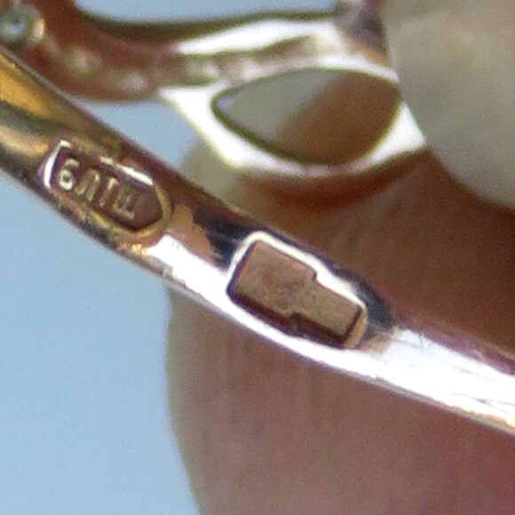 Elegant Twisted 14K Rose Gold CZ Ring. Size 7.25 - Picture 11 of 15